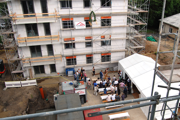 MBR Architekten Bauträger beim Richtfest